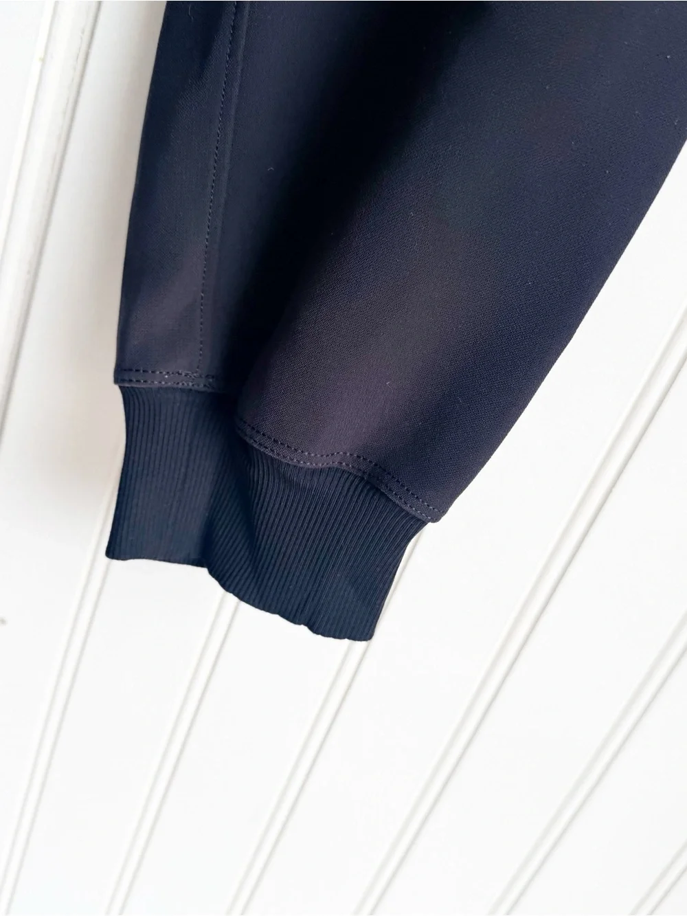 Lululemon Size 2 Black On the Fly Jogger Woven Pants